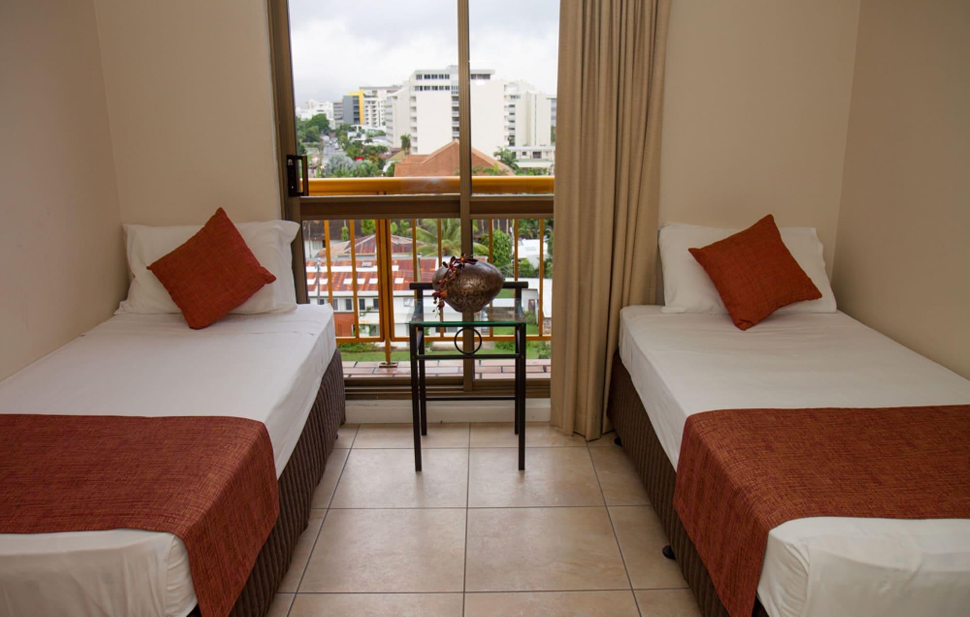 Coral Towers Holiday Suites Cairns Exterior foto