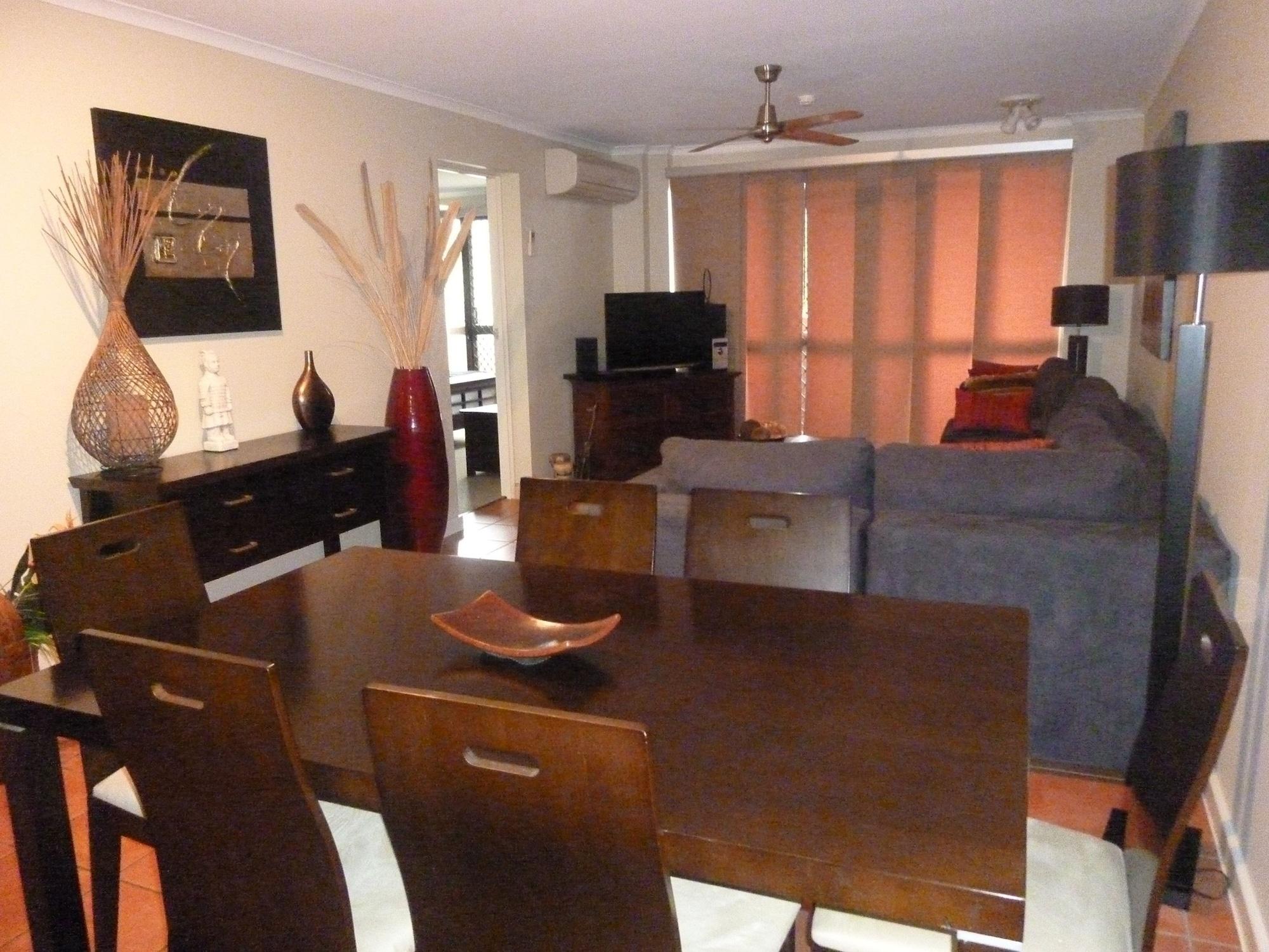 Coral Towers Holiday Suites Cairns Exterior foto