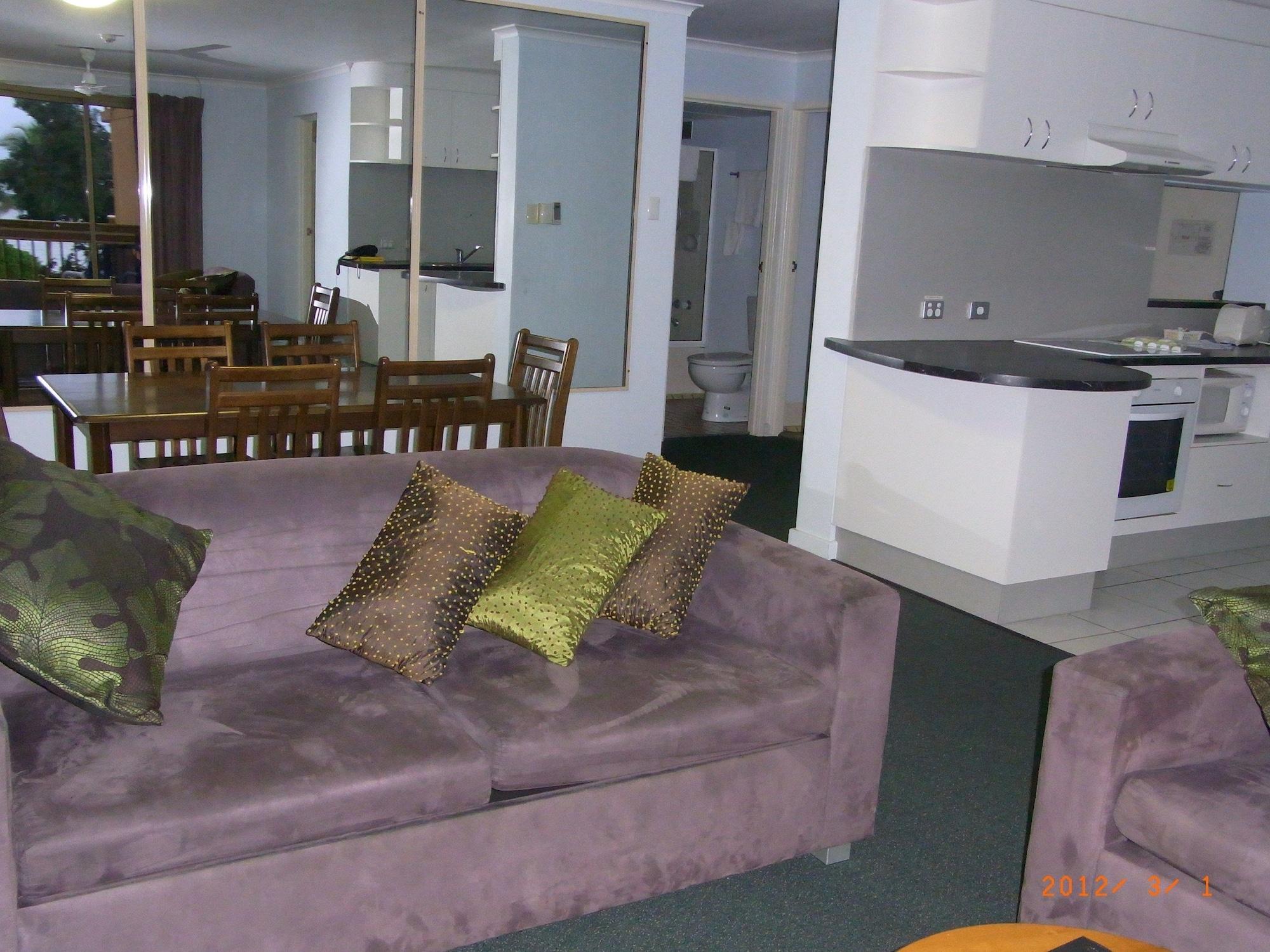 Coral Towers Holiday Suites Cairns Exterior foto